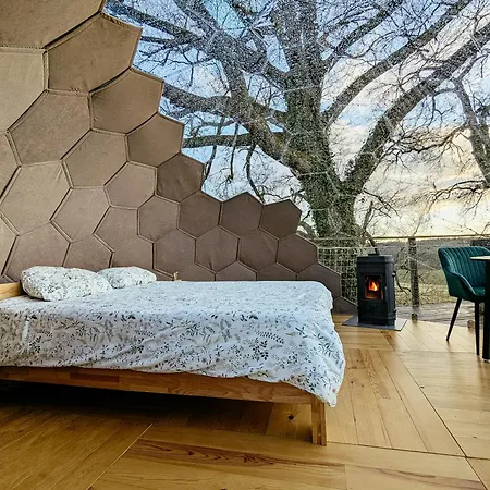 Bed & Breakfast Les Bulles Perchees De Lartigue