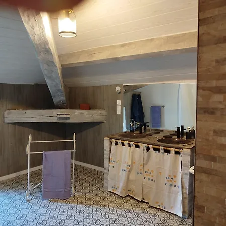 Les Bulles Perchees De Lartigue 3*