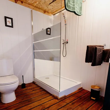 Les Bulles Perchees De Lartigue Bed & Breakfast 3*