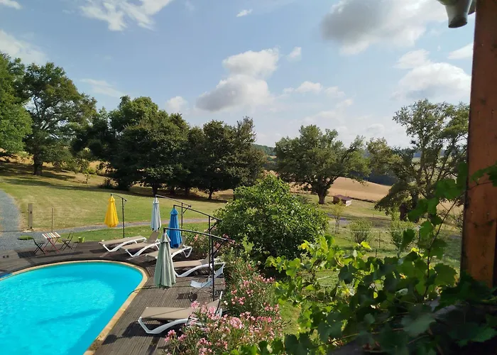 Bed & Breakfast Les Bulles Perchees De Lartigue 3*