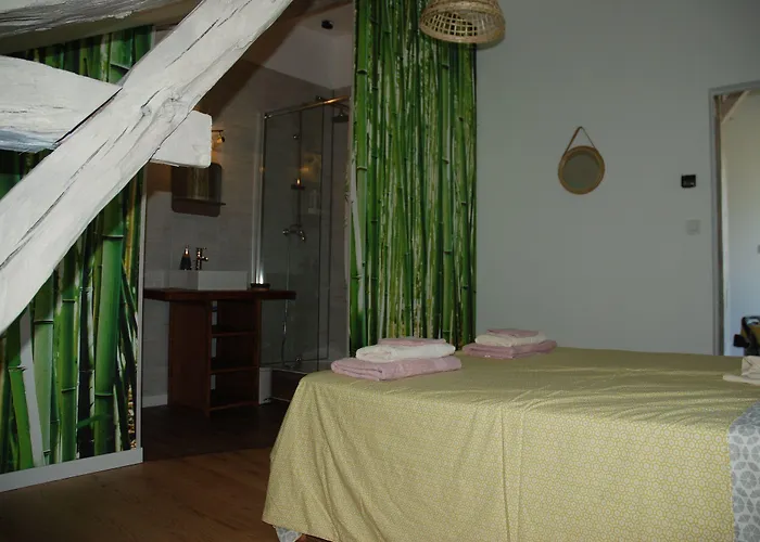 Les Bulles Perchees De Lartigue Margouet-Meymes