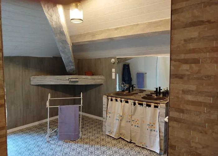 Les Bulles Perchees De Lartigue 3*