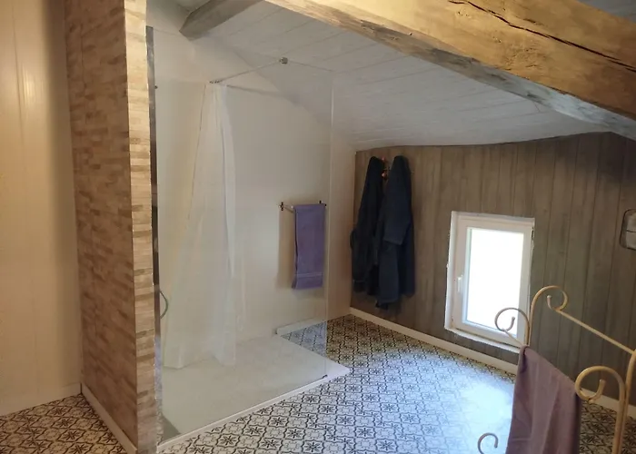 Bed & Breakfast Les Bulles Perchees De Lartigue 3*